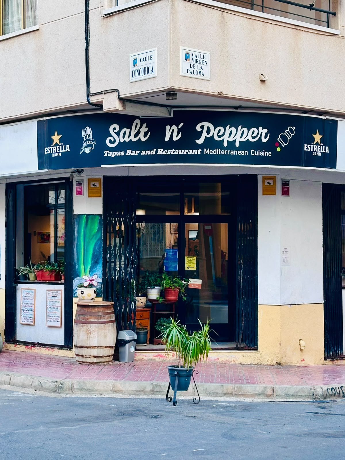 The Salt n' Pepper terrace, full of guests